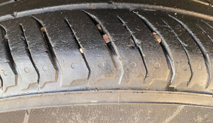 2019 Honda WR-V 1.2L I-VTEC VX MT, Petrol, Manual, 46,400 km, Left Front Tyre Tread