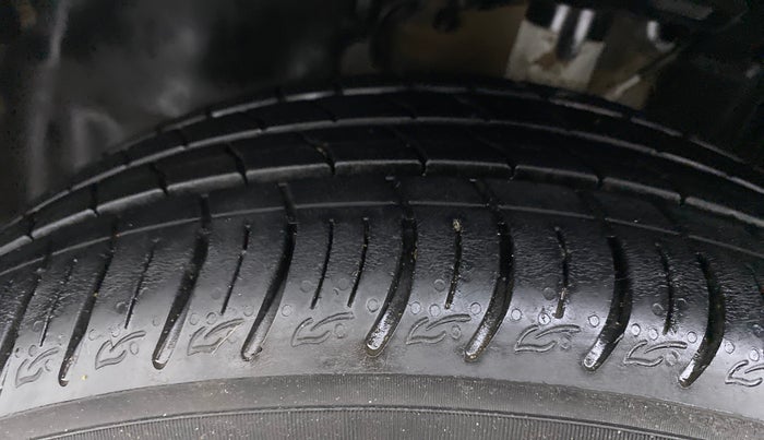 2020 Tata ALTROZ XZ 1.2, Petrol, Manual, 9,534 km, Left Front Tyre Tread