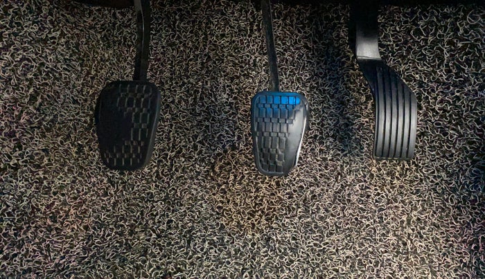 2022 Tata ALTROZ XZ PLUS PETROL DARK EDITION, Petrol, Manual, 49,704 km, Pedals