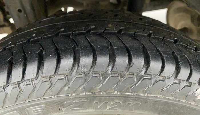 2016 Maruti Alto K10 VXI, Petrol, Manual, 24,863 km, Right Rear Tyre Tread