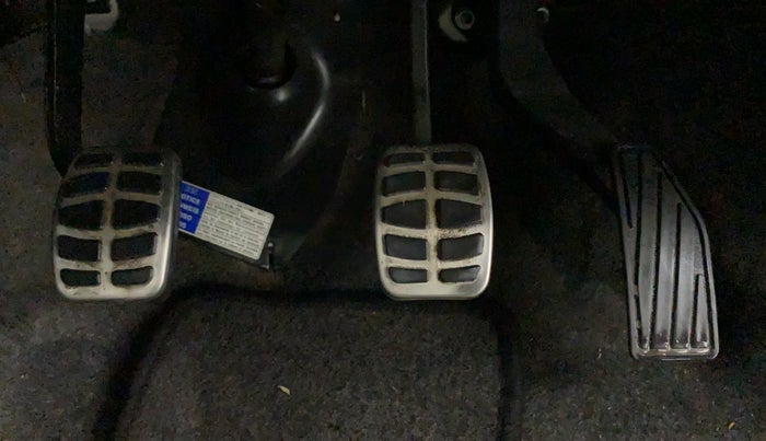 2016 Maruti Alto K10 VXI, Petrol, Manual, 24,863 km, Pedals