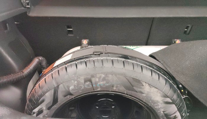 2025 Maruti Baleno  ZETA CNG 1.2L, CNG, Manual, 7,392 km, Spare Tyre