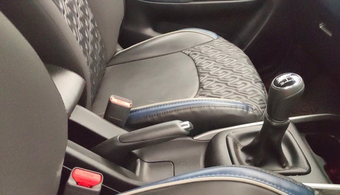 2025 Maruti Baleno  ZETA CNG 1.2L, CNG, Manual, 7,392 km, Gear Lever