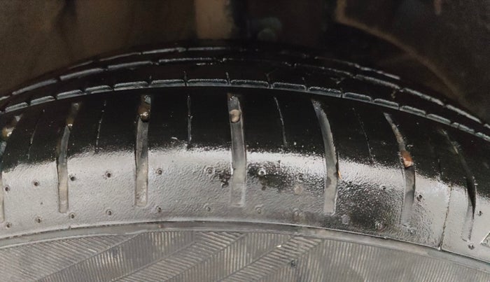 2025 Maruti Baleno  ZETA CNG 1.2L, CNG, Manual, 7,392 km, Right Front Tyre Tread