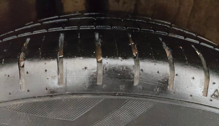 2025 Maruti Baleno  ZETA CNG 1.2L, CNG, Manual, 7,392 km, Right Rear Tyre Tread