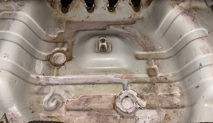 2010 Maruti Alto LXI, Petrol, Manual, 63,999 km, Boot floor - Slight discoloration