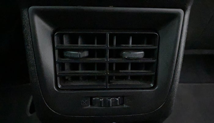 2022 Toyota Glanza V AMT, Petrol, Automatic, 12,089 km, Rear AC Vents