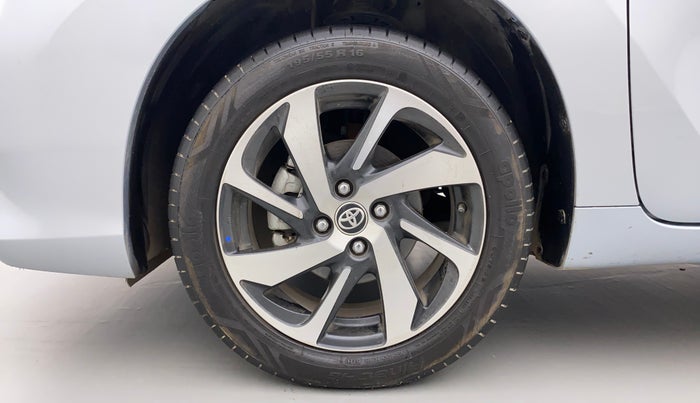 2022 Toyota Glanza V AMT, Petrol, Automatic, 12,089 km, Left Front Wheel