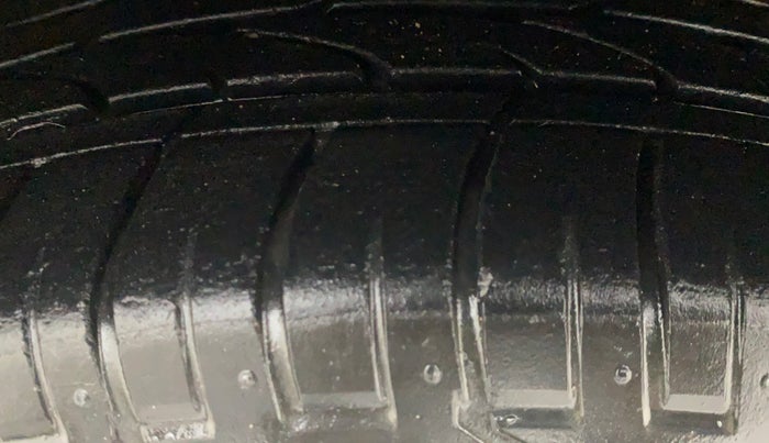 2016 Hyundai Creta SX PLUS AT 1.6 PETROL, Petrol, Automatic, 51,048 km, Left Front Tyre Tread