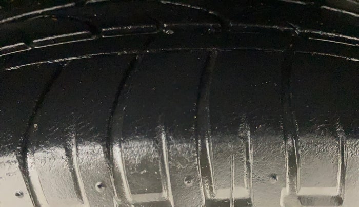 2016 Hyundai Creta SX PLUS AT 1.6 PETROL, Petrol, Automatic, 51,048 km, Left Rear Tyre Tread