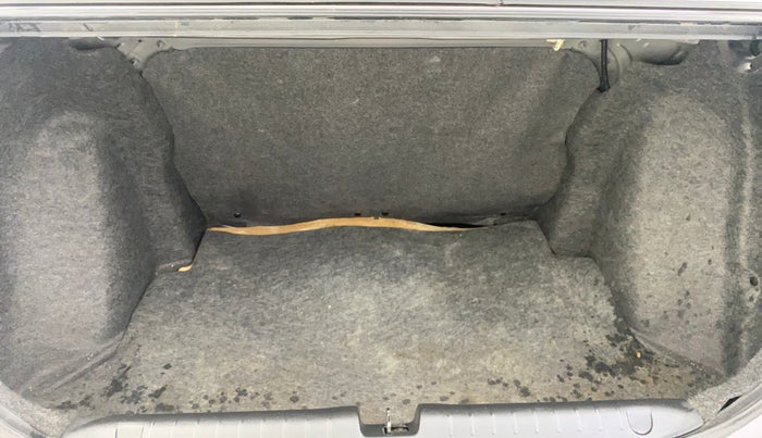 2018 Honda Amaze 1.2L I-VTEC V CVT, Petrol, Automatic, 73,767 km, Boot Inside