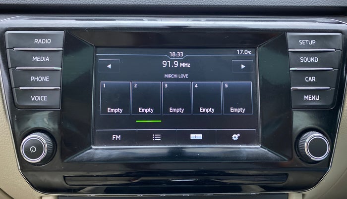 2016 Skoda Superb 1.8 TSI STYLE AT, Petrol, Automatic, 16,479 km, Infotainment System