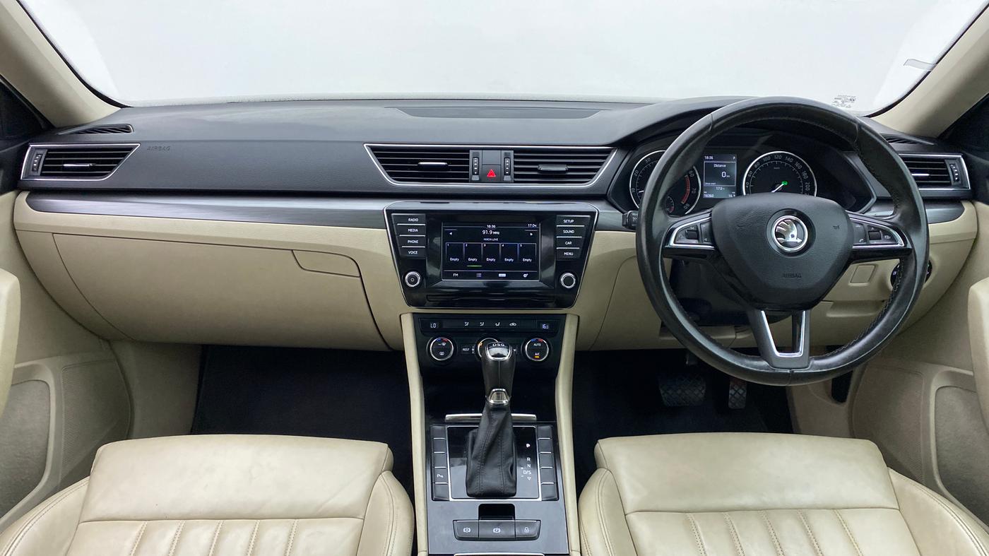 2016 Skoda Superb 1.8 TSI STYLE AT, Petrol, Automatic, 16,479 km, Dashboard