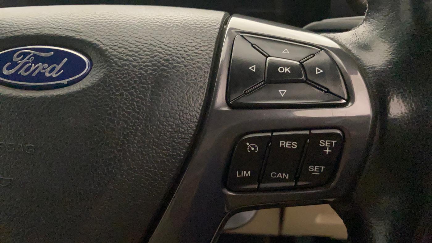 2018 Ford Endeavour TITANIUM 3.2 4X4 AT, Diesel, Automatic, 88,737 km, Adaptive Cruise Control