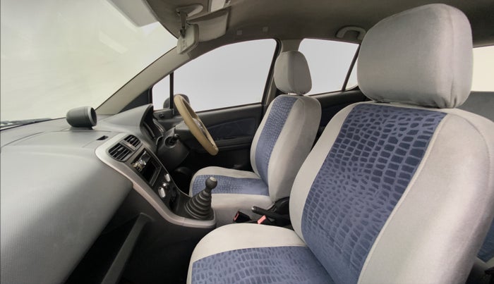 2011 Maruti Ritz VXI BS IV, Petrol, Manual, 61,375 km, Right Side Front Door Cabin View