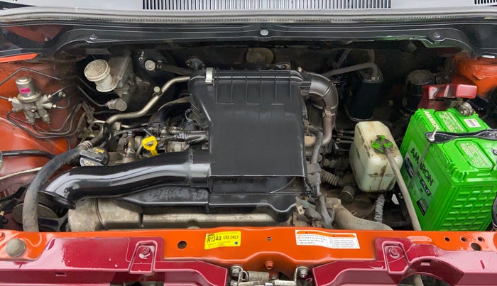 2011 Maruti Ritz VXI BS IV, Petrol, Manual, 61,375 km, Engine Bonet View