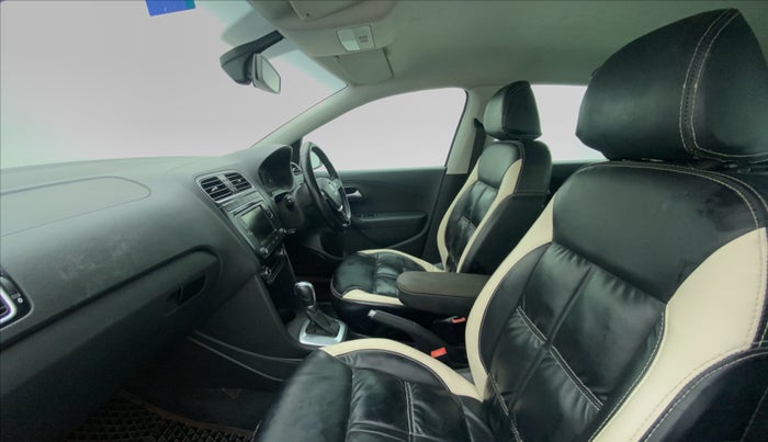 2021 Volkswagen Polo GT TSI AT 1.0, Petrol, Automatic, 49,130 km, Right Side Front Door Cabin