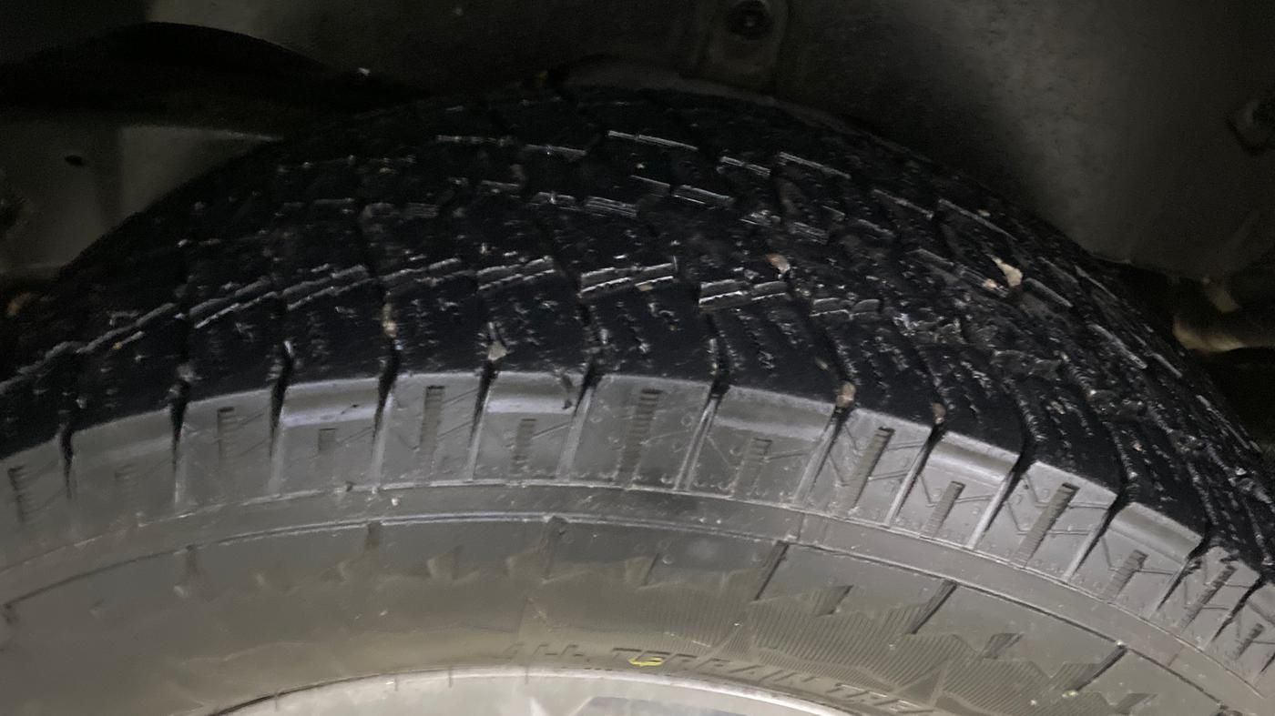 2023 Mahindra Thar LX D AT 4WD HT, Diesel, Automatic, 25,514 km, Left Rear Tyre Tread