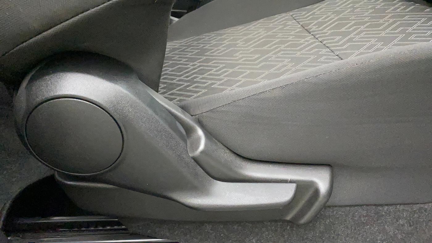 2022 Maruti IGNIS ZETA 1.2, Petrol, Manual, 2,594 km, Driver Side Adjustment Panel