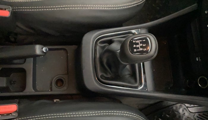 2023 Tata PUNCH ADVENTURE MT, Petrol, Manual, 34,950 km, Gear Lever
