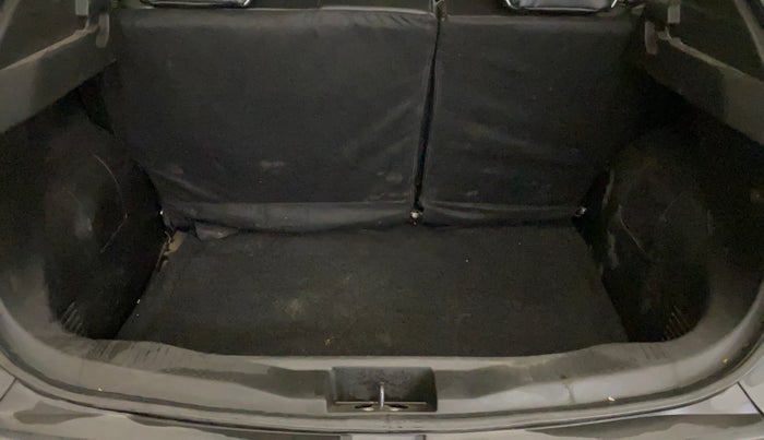 2022 Renault Kiger RXT AMT, Petrol, Automatic, 37,820 km, Boot Inside