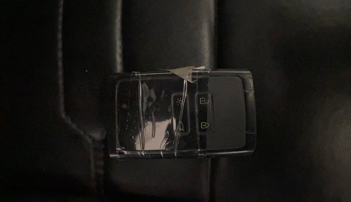 2022 Renault Kiger RXT AMT, Petrol, Automatic, 37,820 km, Key Close Up