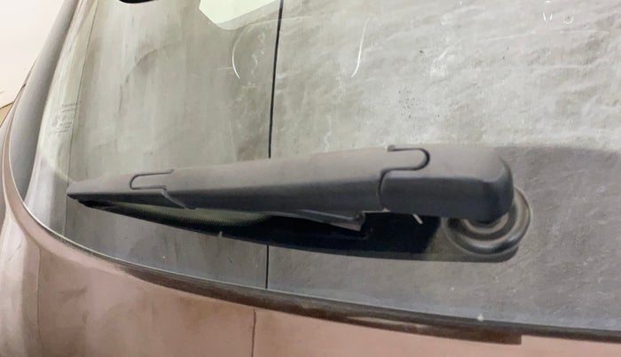 2022 Renault Kiger RXT AMT, Petrol, Automatic, 37,820 km, Rear Wiper