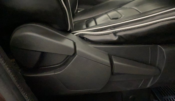 2022 Renault Kiger RXT AMT, Petrol, Automatic, 37,820 km, Driver Side Adjustment Panel