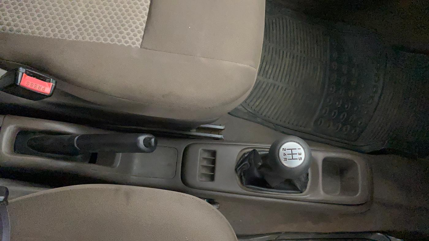 2013 Maruti Zen Estilo LXI CNG, CNG, Manual, 1,07,119 km, Gear Lever