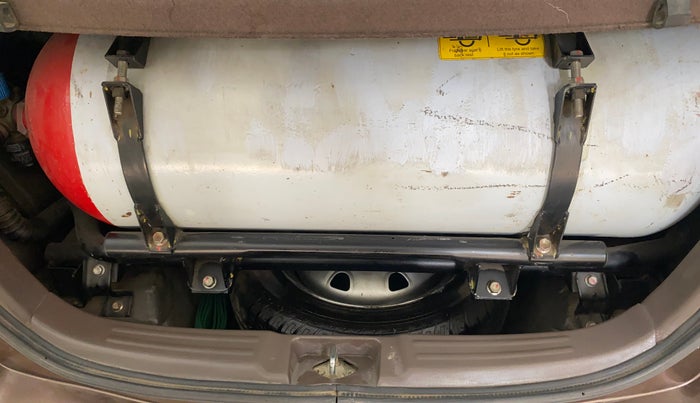 2013 Maruti Zen Estilo LXI CNG, CNG, Manual, 1,07,119 km, Boot Inside