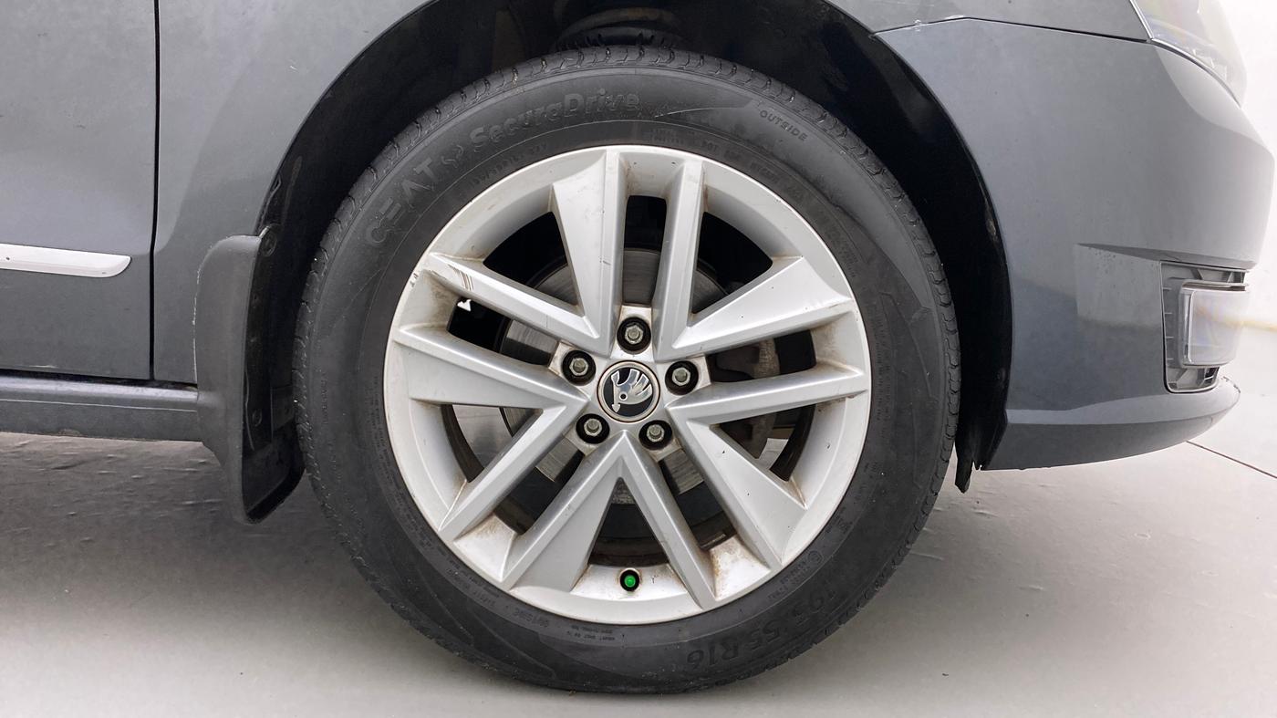 2019 Skoda Rapid STYLE 1.5 TDI, Diesel, Manual, 91,331 km, Right Front Wheel