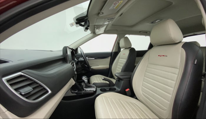 2019 KIA SELTOS GTX PLUS AT 1.5 DIESEL, Diesel, Automatic, 69,926 km, Right Side Front Door Cabin