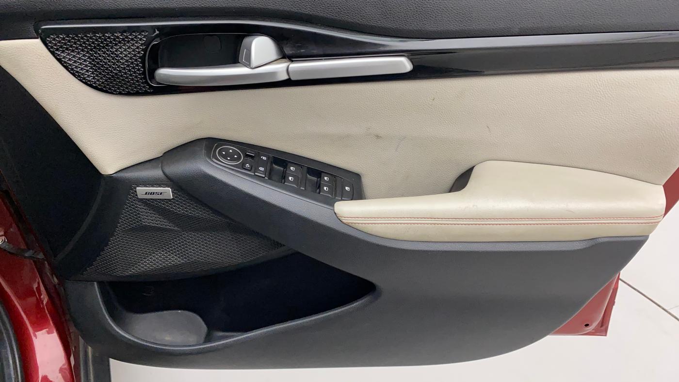 2019 KIA SELTOS GTX PLUS AT 1.5 DIESEL, Diesel, Automatic, 69,926 km, Driver Side Door Panels Control