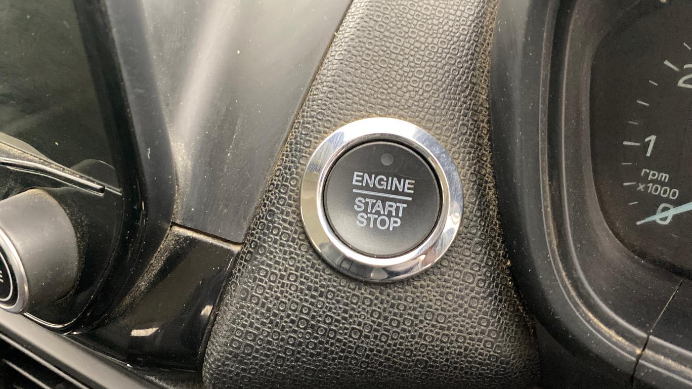 2018 Ford Ecosport TITANIUM + 1.5L PETROL AT, CNG, Automatic, 1,06,505 km, Keyless Start/ Stop Button