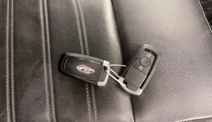 2018 Ford Ecosport TITANIUM + 1.5L PETROL AT, CNG, Automatic, 1,06,505 km, Key Close Up