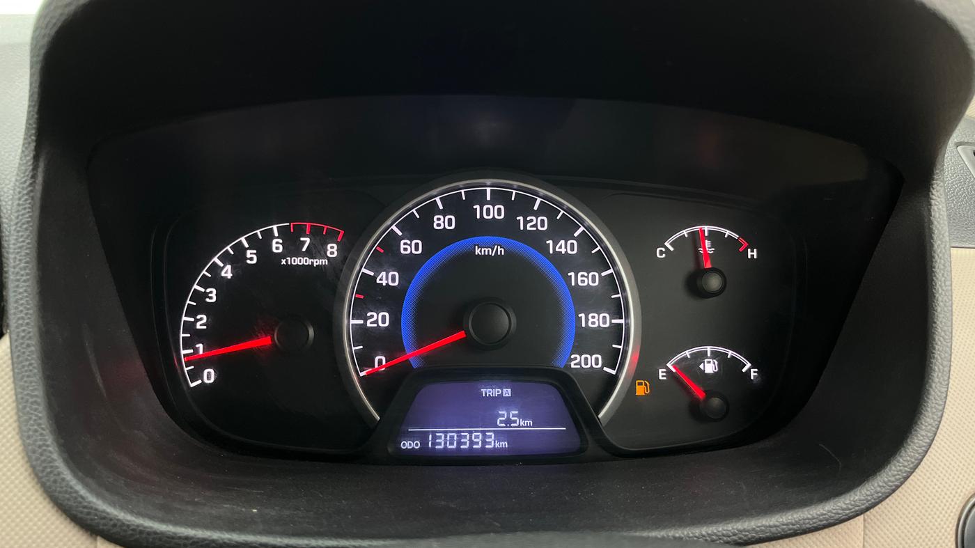2014 Hyundai Grand i10 SPORTZ 1.2 KAPPA VTVT, Petrol, Manual, 1,30,392 km, Odometer Image