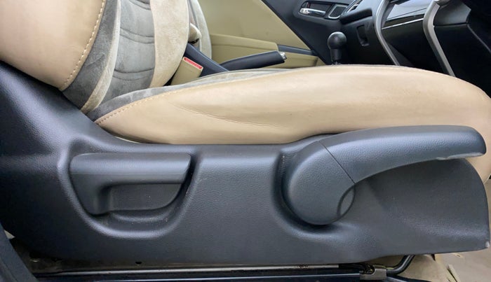 2019 Honda City 1.5L I-VTEC V MT, Petrol, Manual, 39,259 km, Driver Side Adjustment Panel