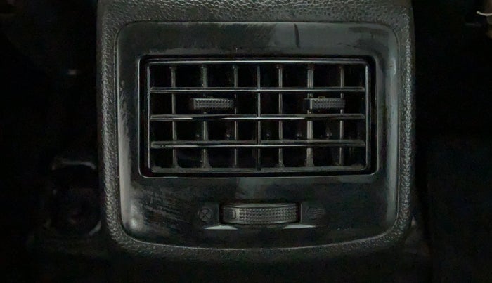 2018 Hyundai Xcent S 1.2, Petrol, Manual, 18,396 km, Rear AC vent