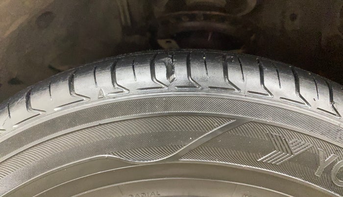 2013 Hyundai i20 SPORTZ 1.2, Petrol, Manual, 87,769 km, Left Front Tyre Tread