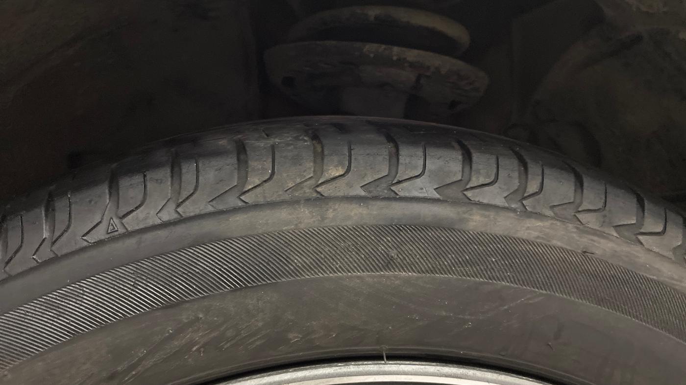 2019 Honda Civic 1.8L I-VTEC ZX CVT, Petrol, Automatic, 1,29,033 km, Left Front Tyre Tread