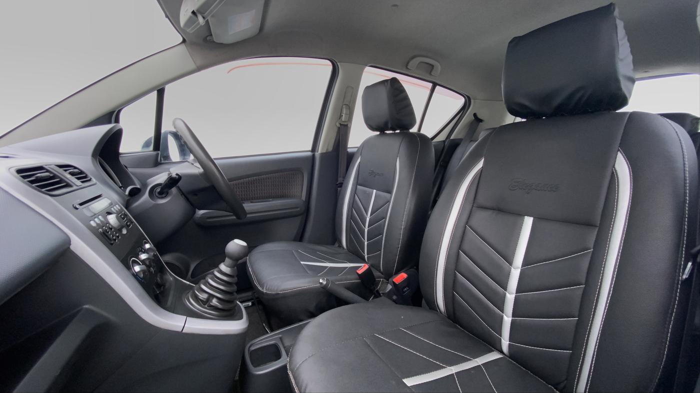 2013 Maruti Ritz ZDI, Diesel, Manual, 95,810 km, Right Side Front Door Cabin