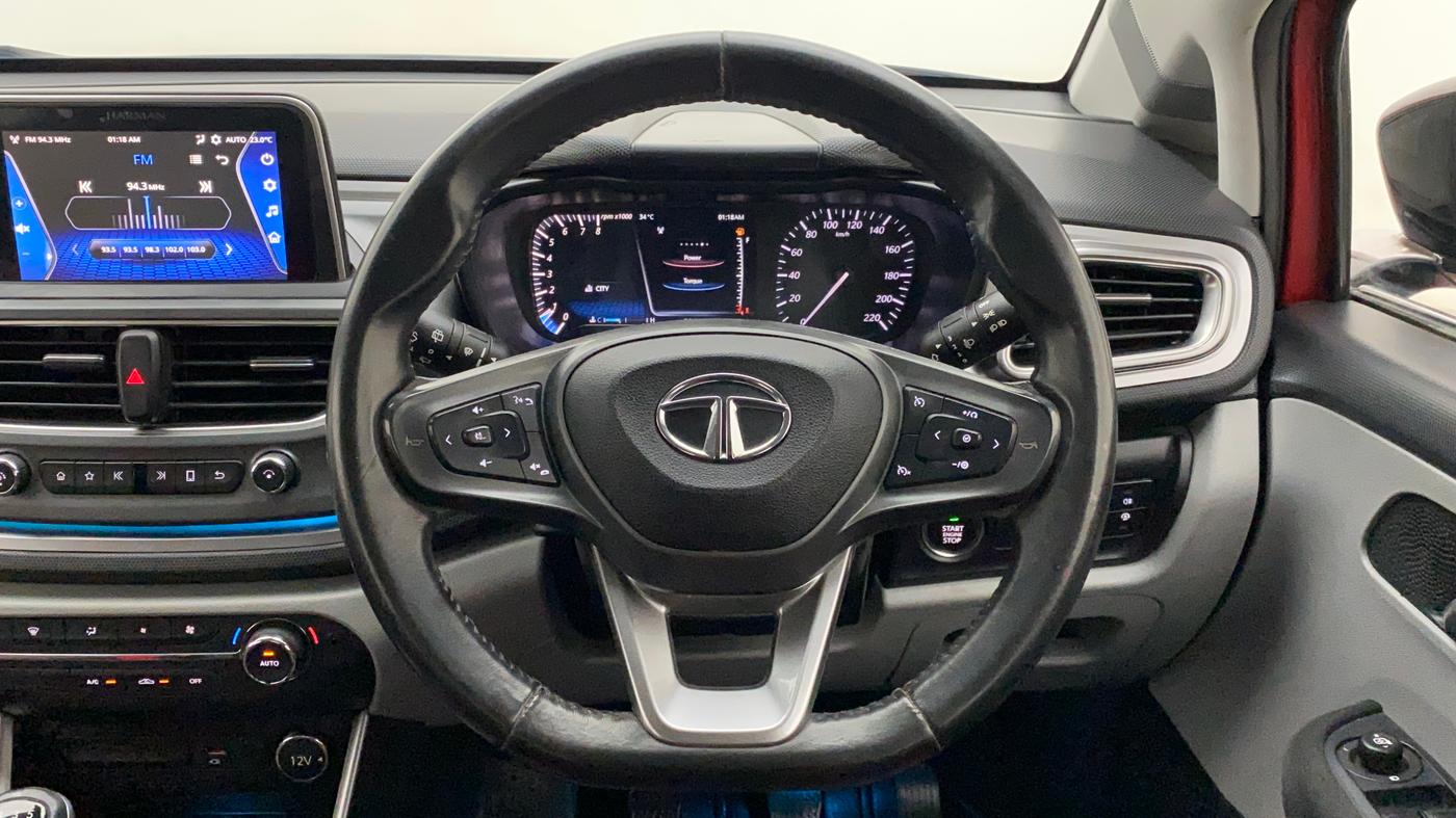 2020 Tata ALTROZ XZ PETROL, Petrol, Manual, 36,967 km, Steering Wheel Close Up