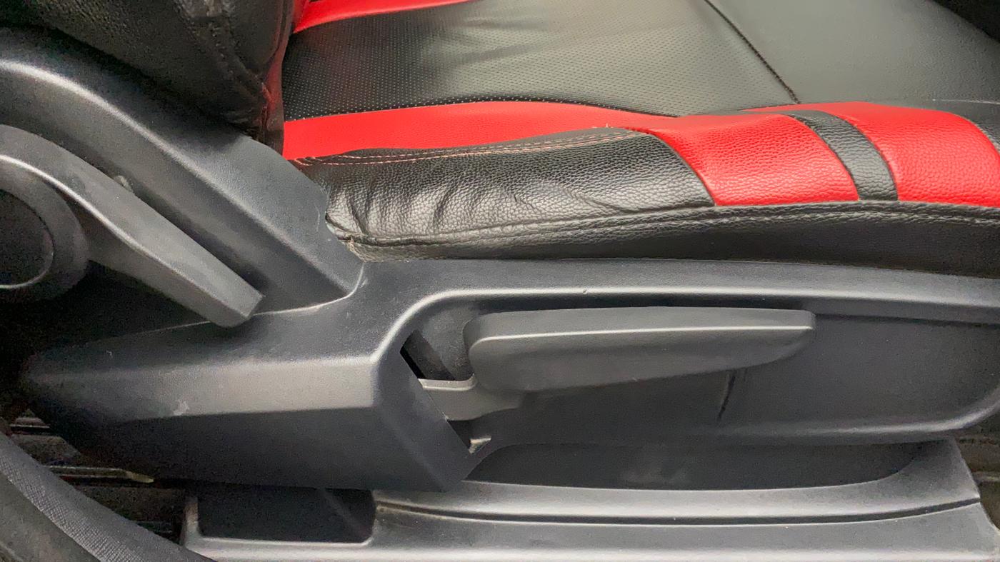 2020 Tata ALTROZ XZ PETROL, Petrol, Manual, 36,967 km, Driver Side Adjustment Panel