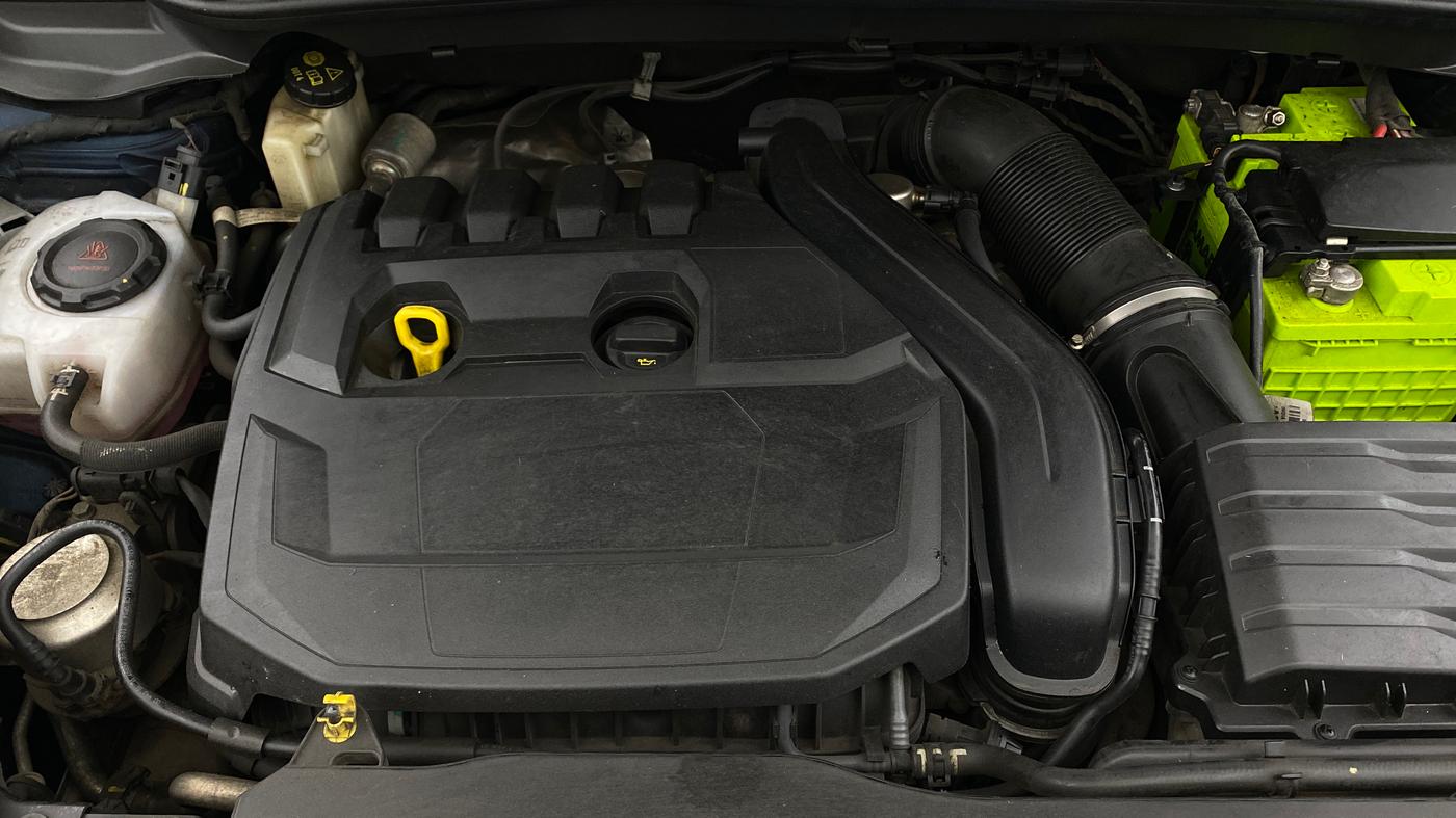 2024 Volkswagen TAIGUN GT PLUS 1.5 TSI DSG, Petrol, Automatic, 49,436 km, Engine View