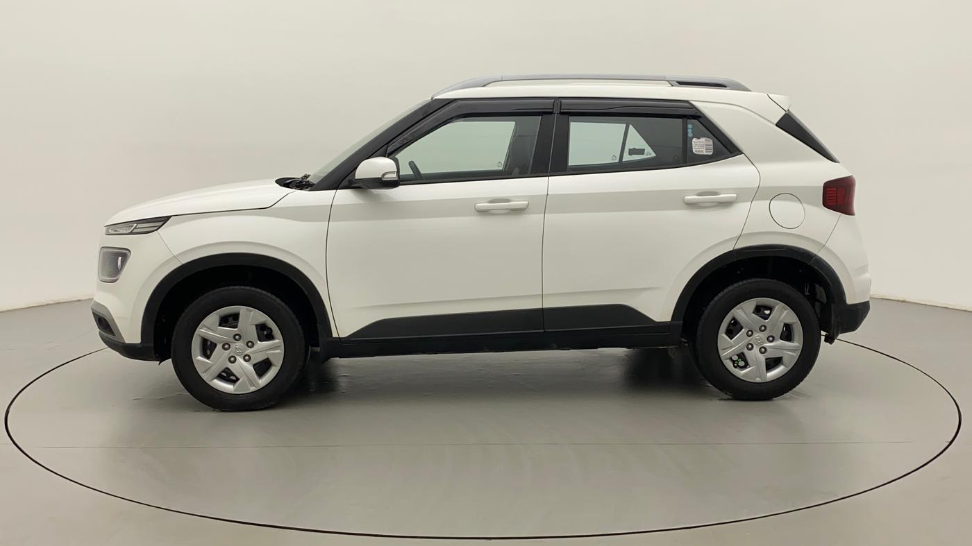 2022 Hyundai VENUE S+ 1.2, Petrol, Manual, 13,737 km, Left Side