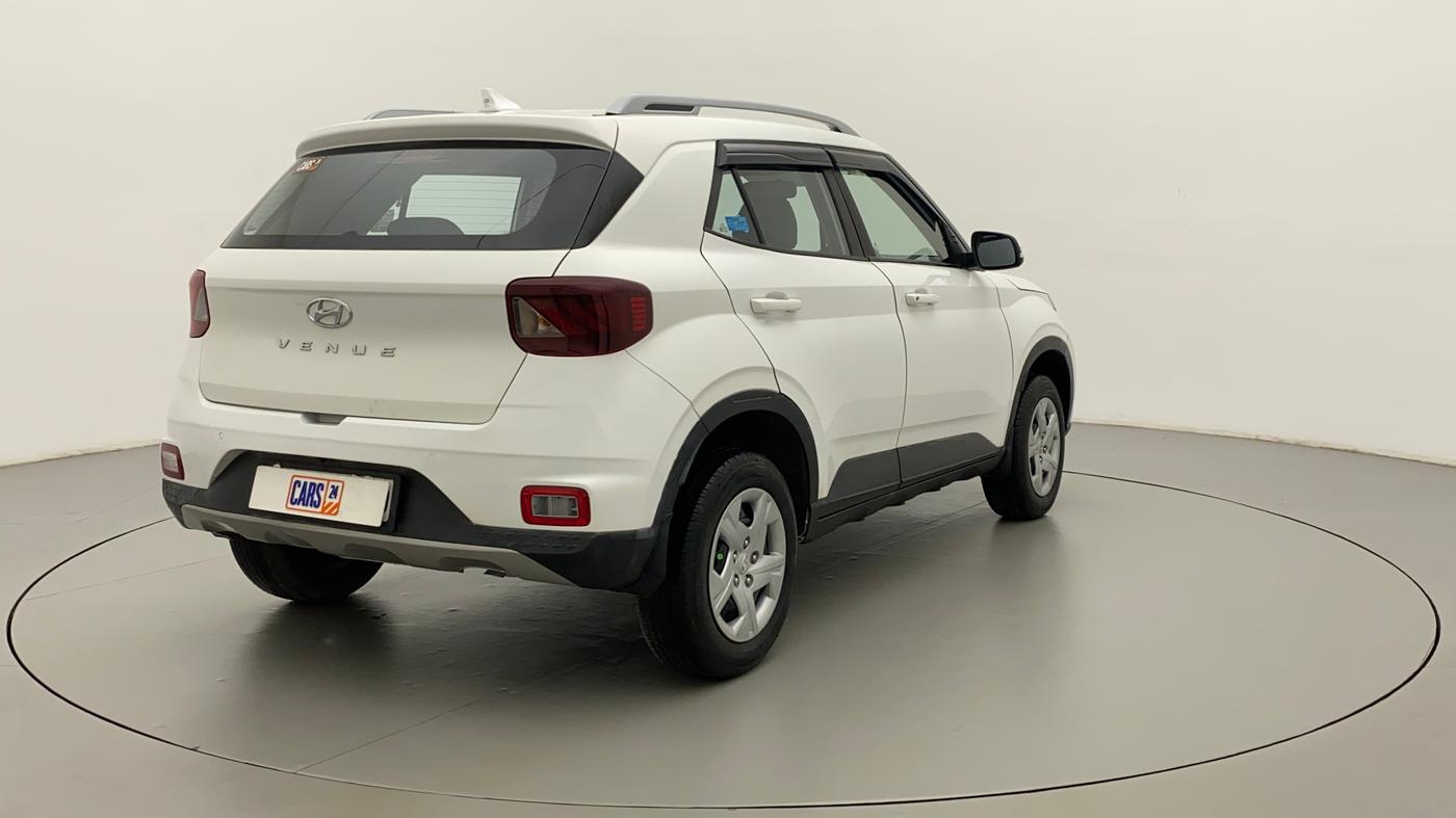2022 Hyundai VENUE S+ 1.2, Petrol, Manual, 13,737 km, Right Back Diagonal