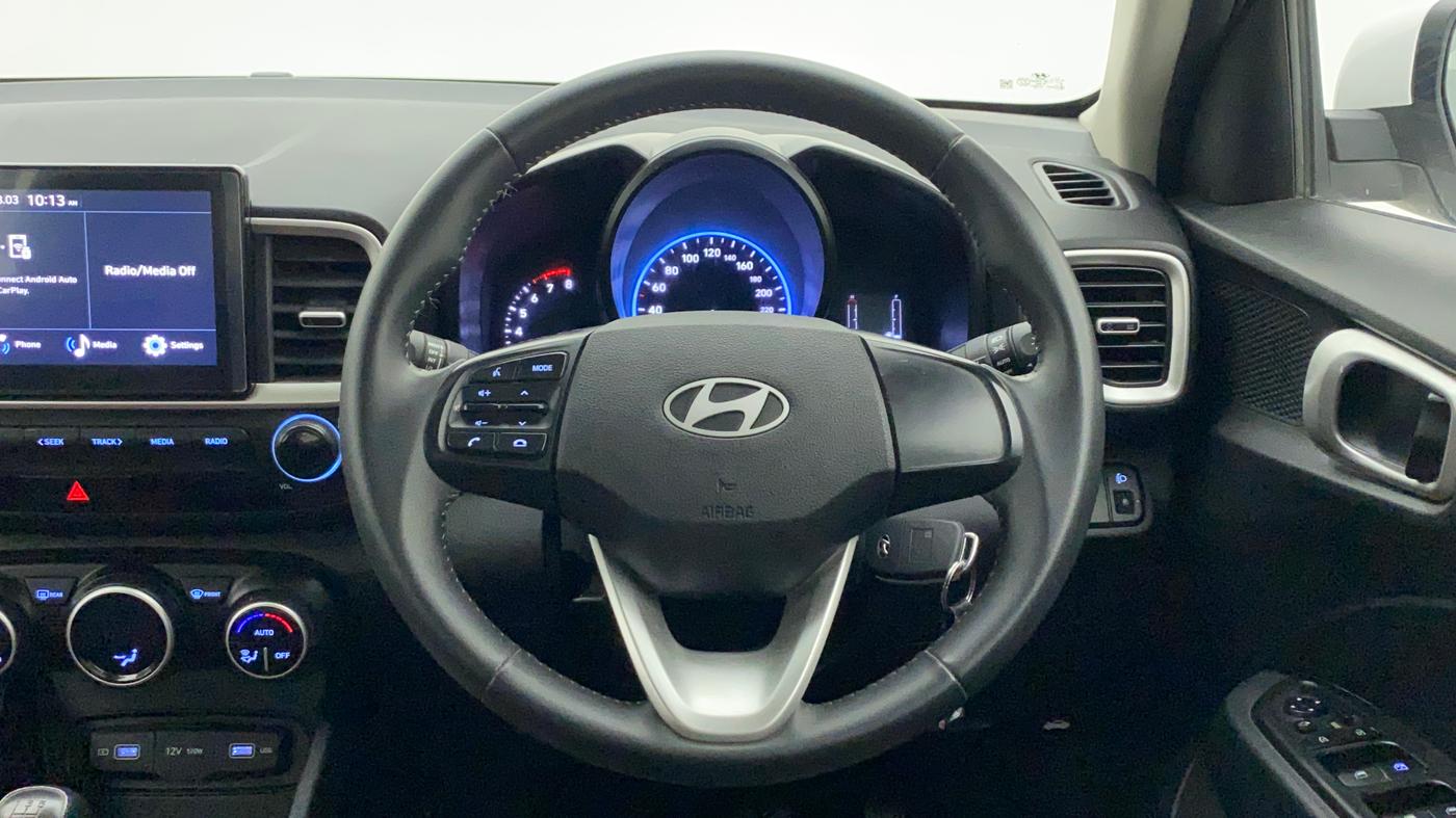 2022 Hyundai VENUE S+ 1.2, Petrol, Manual, 13,737 km, Steering Wheel Close Up