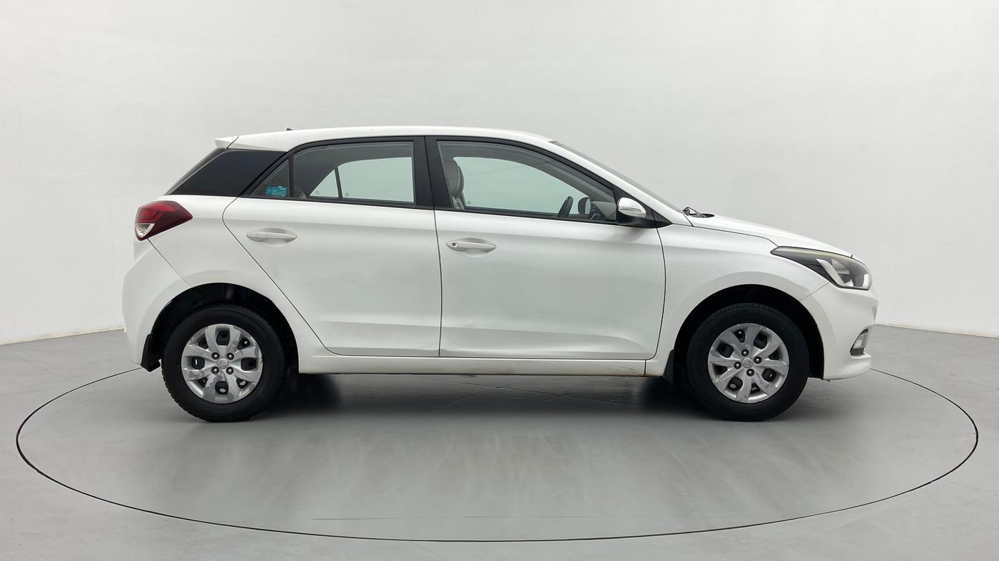 2017 Hyundai Elite i20 SPORTZ 1.2, Petrol, Manual, 55,563 km, Right Side View