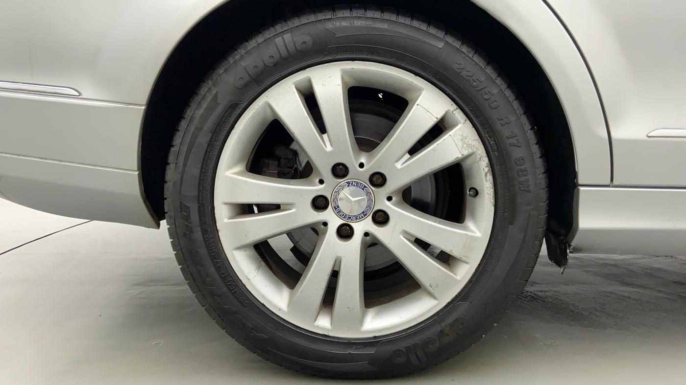 2011 Mercedes Benz C Class 200 CGI AVANTGARDE, Petrol, Automatic, 75,929 km, Right Rear Wheel