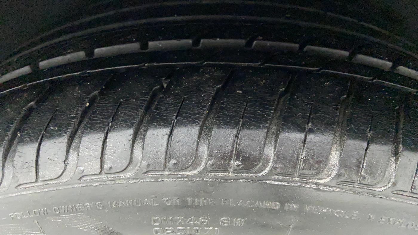 2011 Mercedes Benz C Class 200 CGI AVANTGARDE, Petrol, Automatic, 75,929 km, Left Rear Tyre Tread
